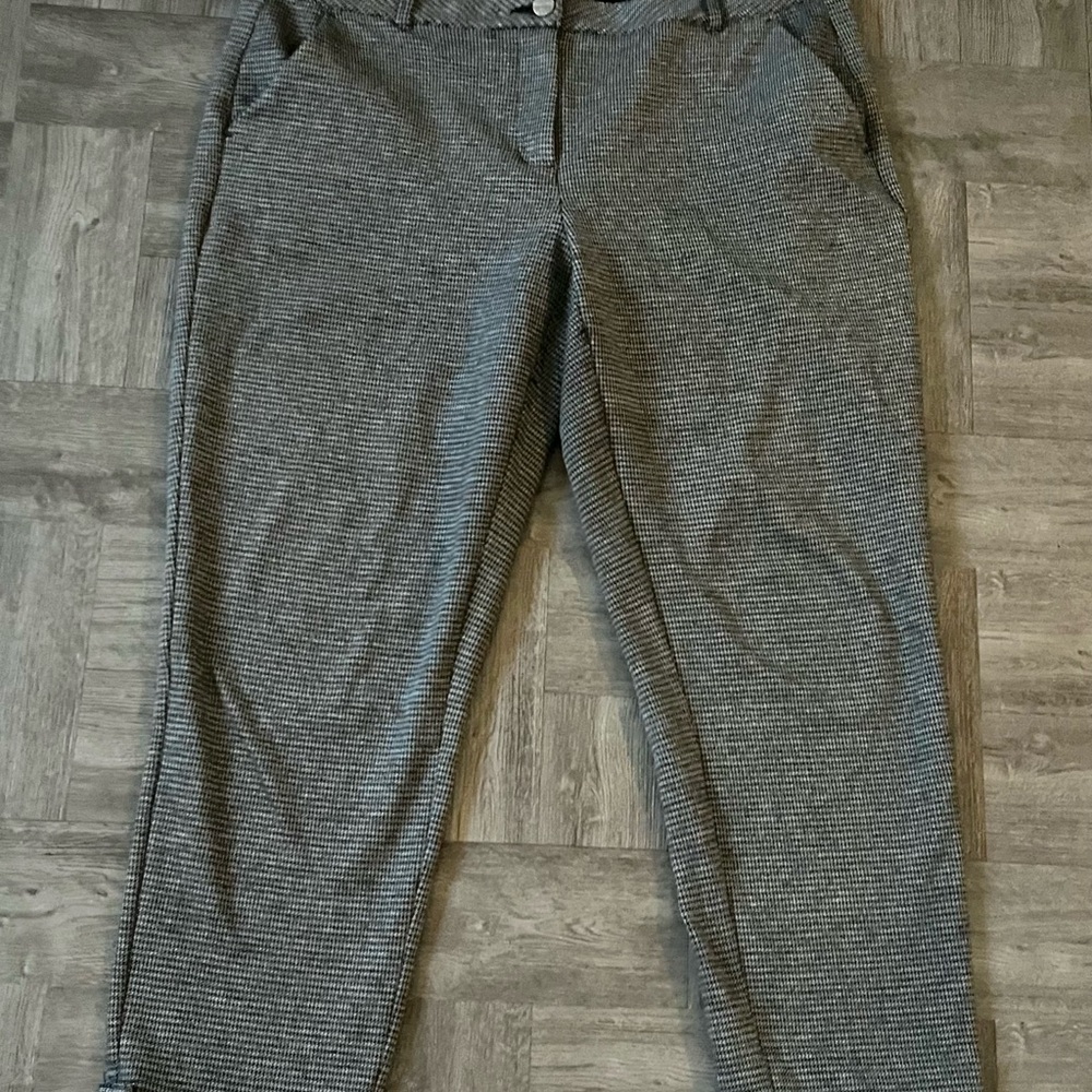 Michael Kors Women’s Capri Pants 10 Black White Gingham Check Pockets Ankle